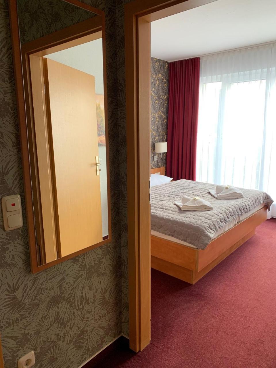 Hotel Ambassador-Ludwigsfelde Exterior photo